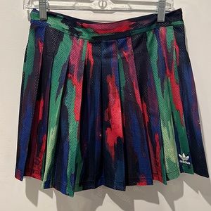 Multi colored camel tree skirt